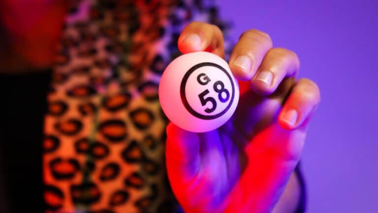 Strand356 Bingo show uitjesbazen